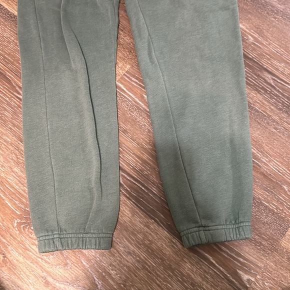 Green Swepants - Picture 3 of 4